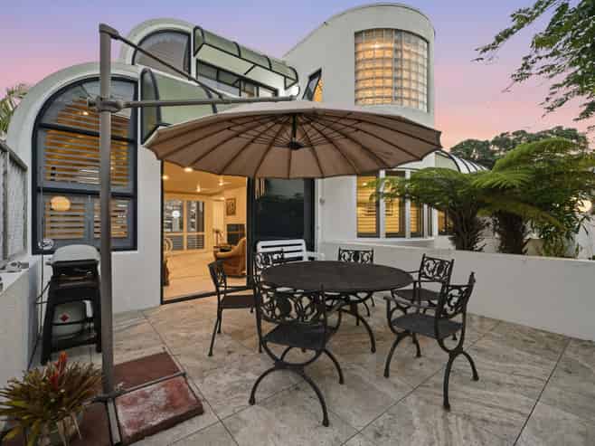 1/1 Valley Road, Browns Bay
