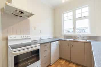 50 Roy, Palmerston North Central