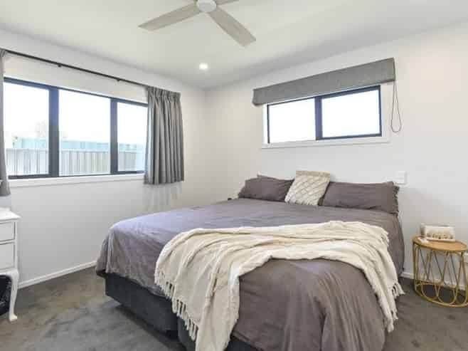 925a Nelson Street North, Mahora