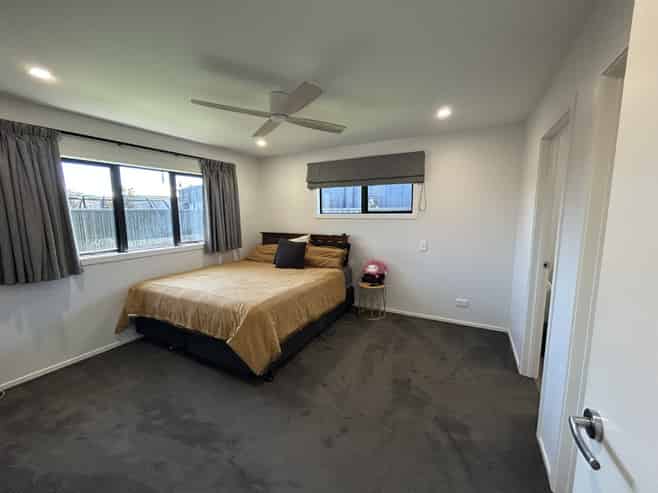 925a Nelson Street North, Mahora