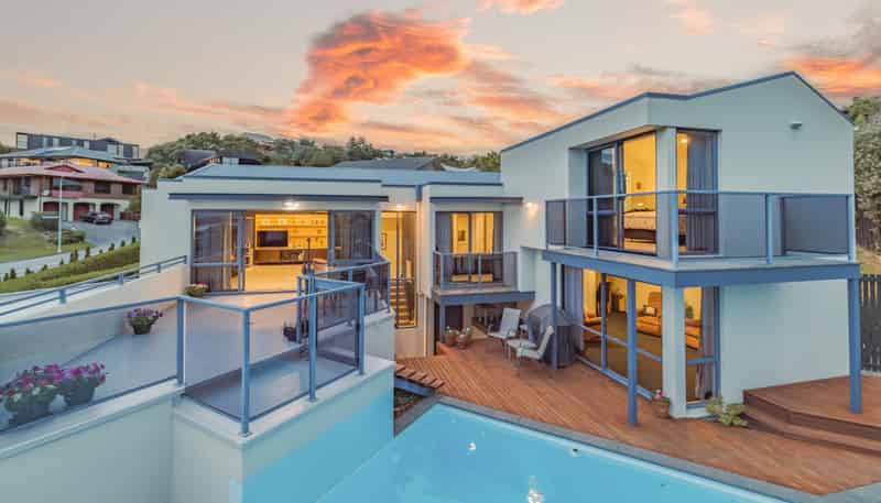 114 Soleares Avenue, Mount Pleasant