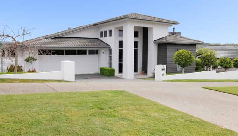 16 Rexford Heights, Pyes Pa