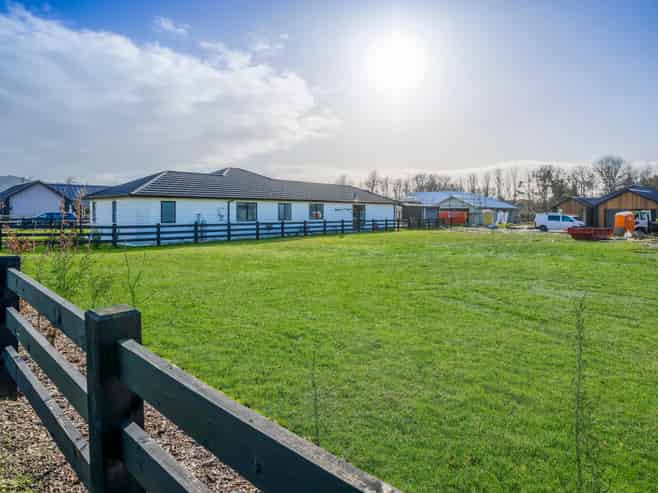 3 Munro Oak Lane, Clevedon