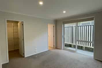 2 Muddle Lane, Pyes Pa