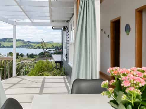 37 Long Street, Raglan