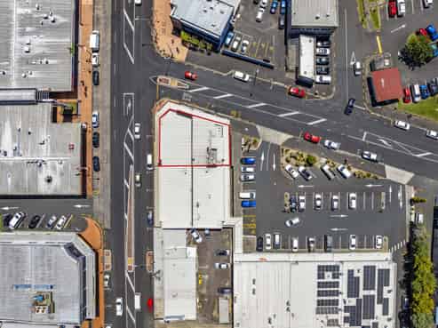 Affordable investment, international tenant