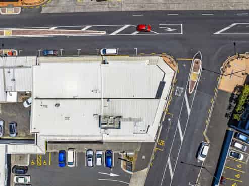 Affordable investment, international tenant