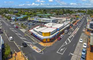 Hear ye, hear ye! - international tenant