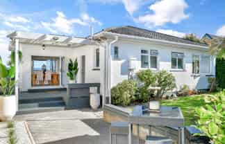 187 Otumoetai Road, Brookfield