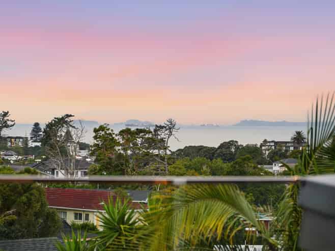 34 Montclair Rise, Browns Bay
