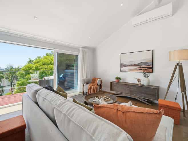 34 Montclair Rise, Browns Bay