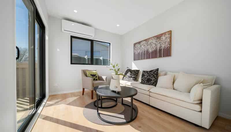  8D  Clutha Crescent, Clover Park