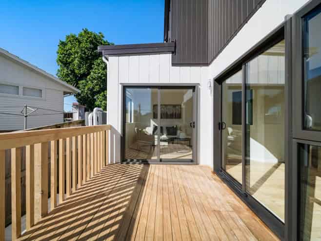  8D  Clutha Crescent, Clover Park