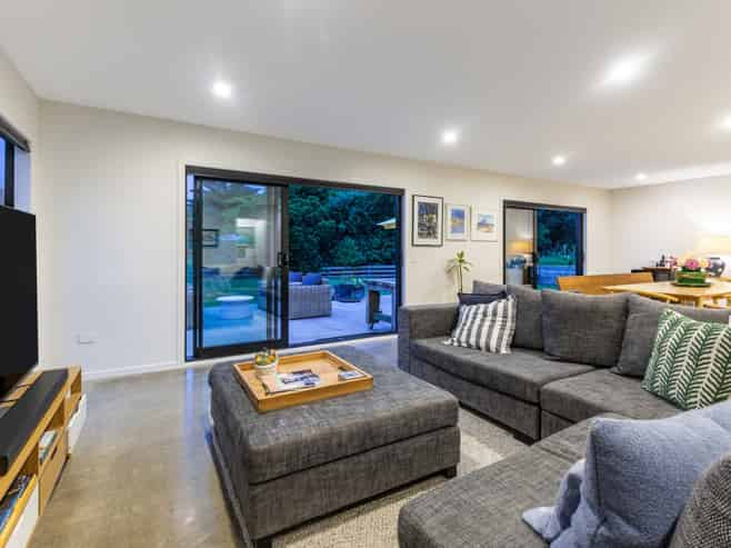 27 Smithfield Road, Waikanae