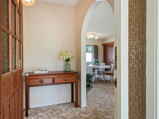 28C Elizabeth Street, Kensington