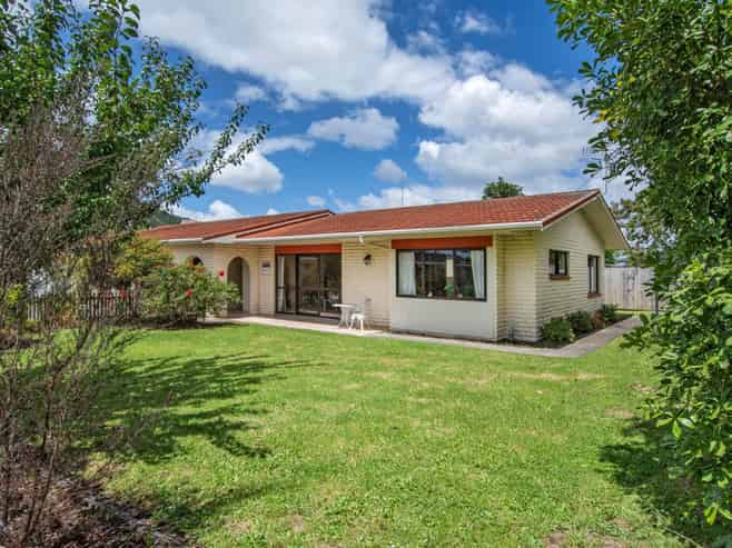 28C Elizabeth Street, Kensington