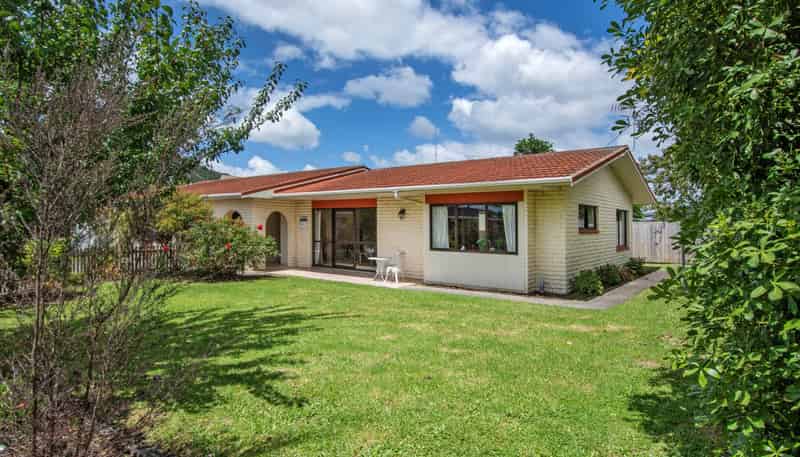 28C Elizabeth Street, Kensington