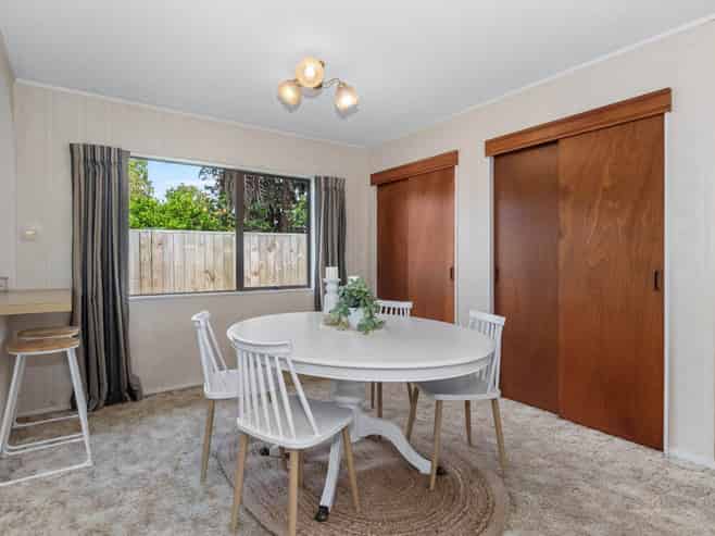 28C Elizabeth Street, Kensington