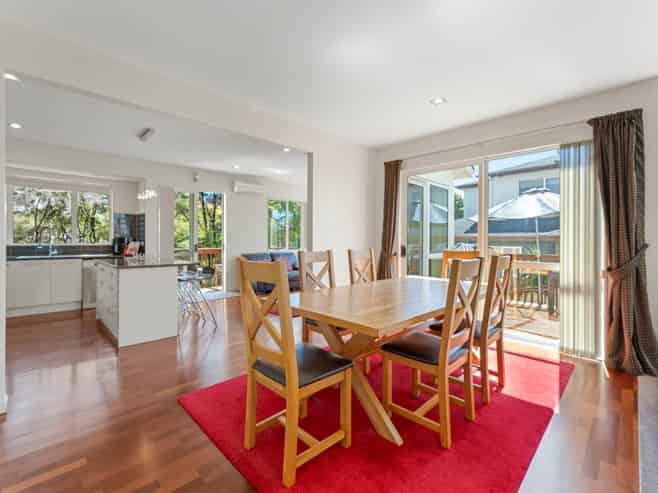 42 Newbury Place, Schnapper Rock