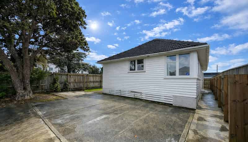 1/64 Godley Street, Waiwhetu