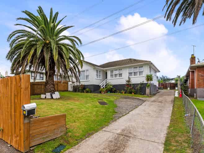 215 Bairds Road, Otara