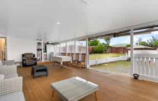 215 Bairds Road, Otara