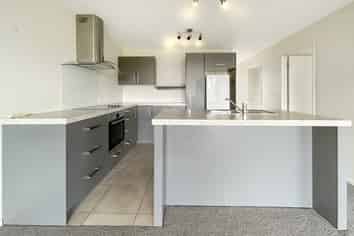 108 Lowe Street, Avenal