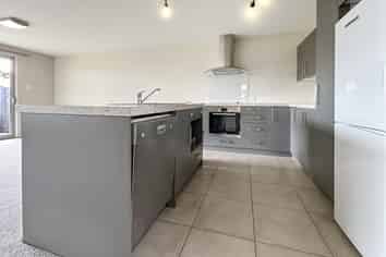 108 Lowe Street, Avenal