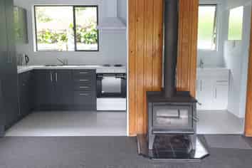 2/3 Angle Street, Picton