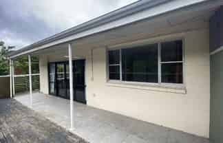 2/3 Angle Street, Picton