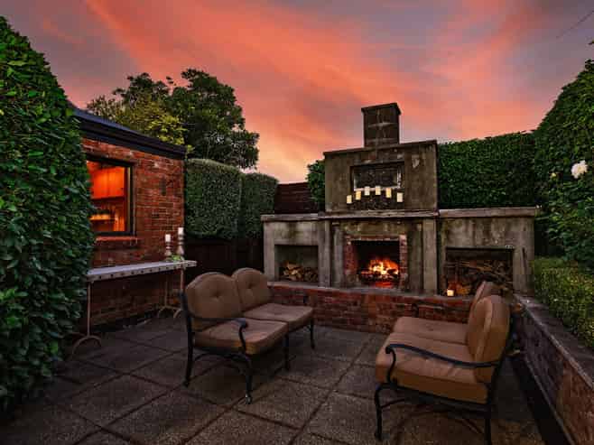 93 Gala Street, Queens Park