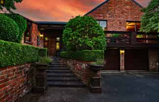 93 Gala Street, Queens Park