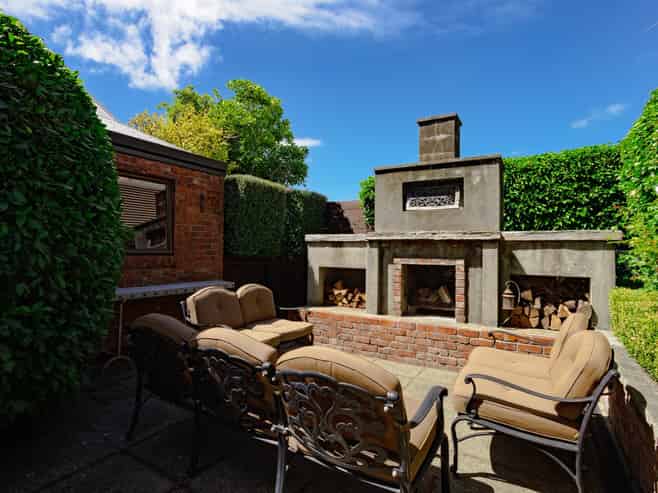 93 Gala Street, Queens Park