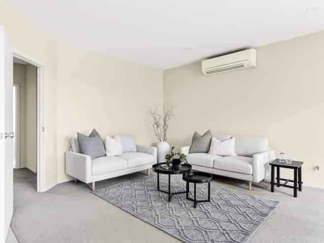 5 Vosper Close, Leamington