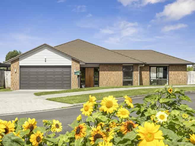 5 Vosper Close, Leamington