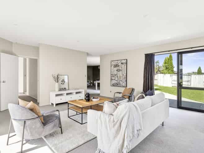 5 Vosper Close, Leamington