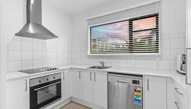 37 Eileen Newey Place, Henderson