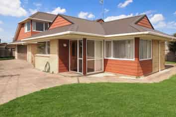 Manawatu / Whanganui - Address withheld