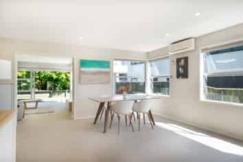 27A Comber Place, Johnsonville