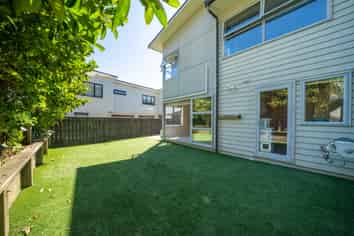 27A Comber Place, Johnsonville