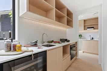 38 Straven Road, Riccarton