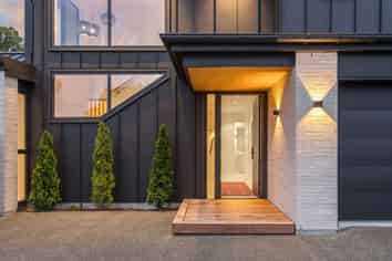 38 Straven Road, Riccarton