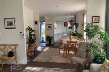 2 Bushpark Place, Flat Bush