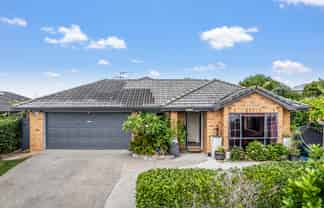 54 Magic Way, Randwick Park