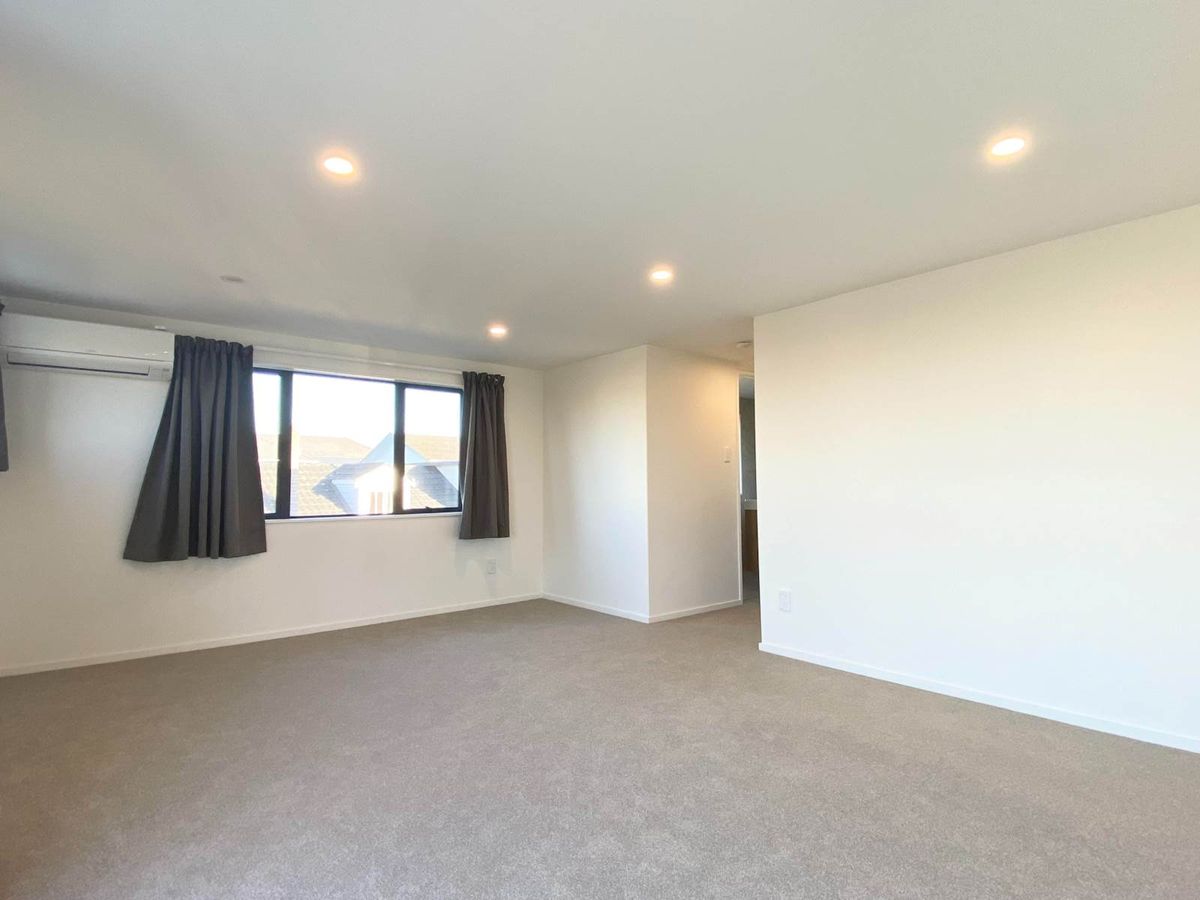 Walking distance to Macleans College & BBI! - Daha fazla