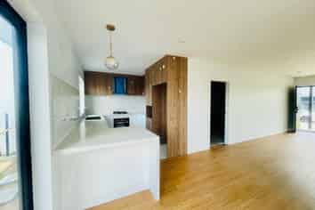 74 Kauri Heart Avenue, Takanini