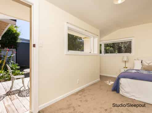 7 Edgars Road, Westmere