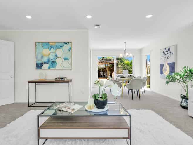 8 Lushington Place, Huntington Park