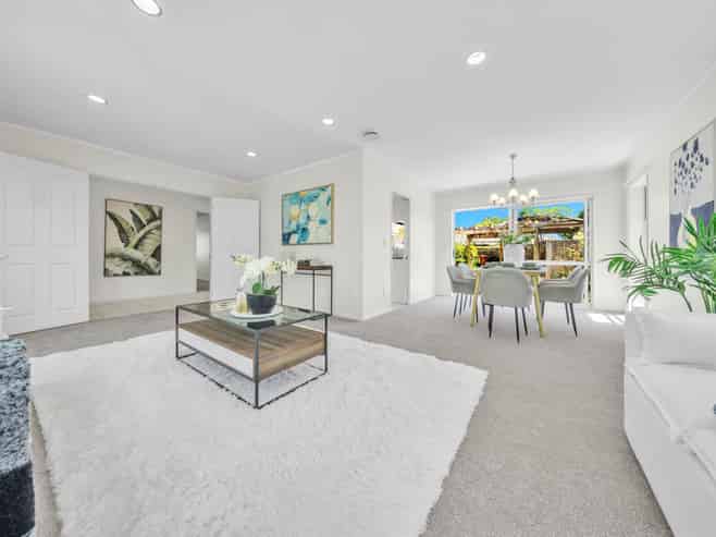 8 Lushington Place, Huntington Park