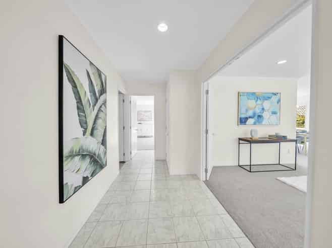 8 Lushington Place, Huntington Park